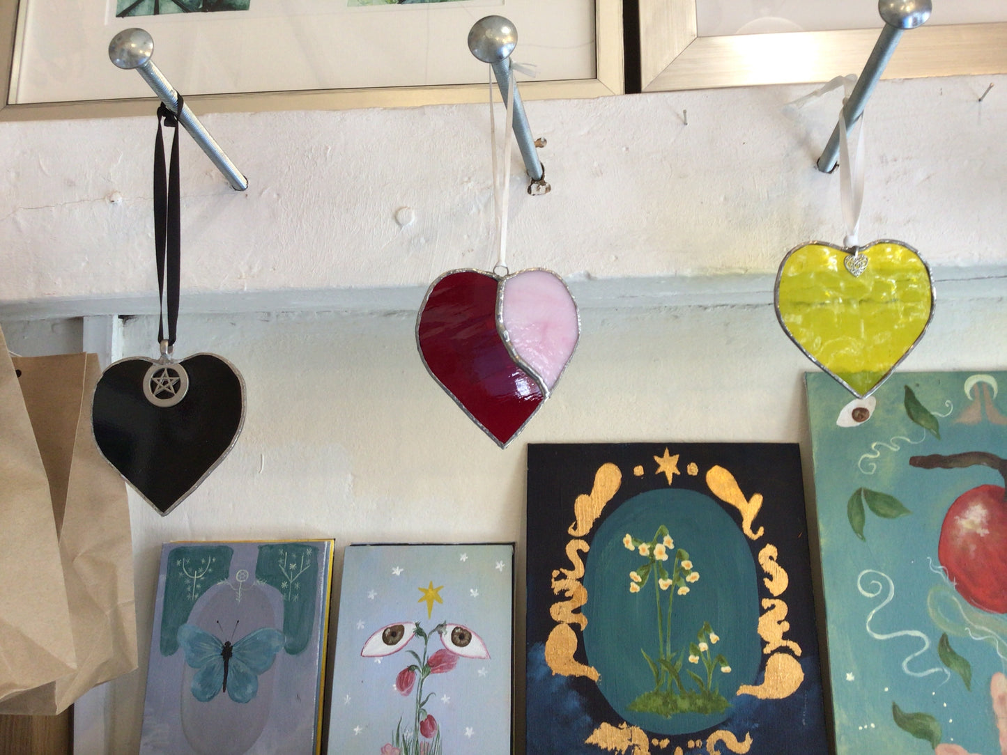 Glass heart with decoration