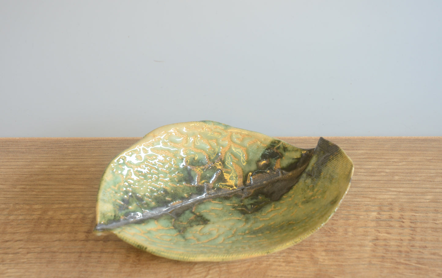 Ceramic Leaf Bowl