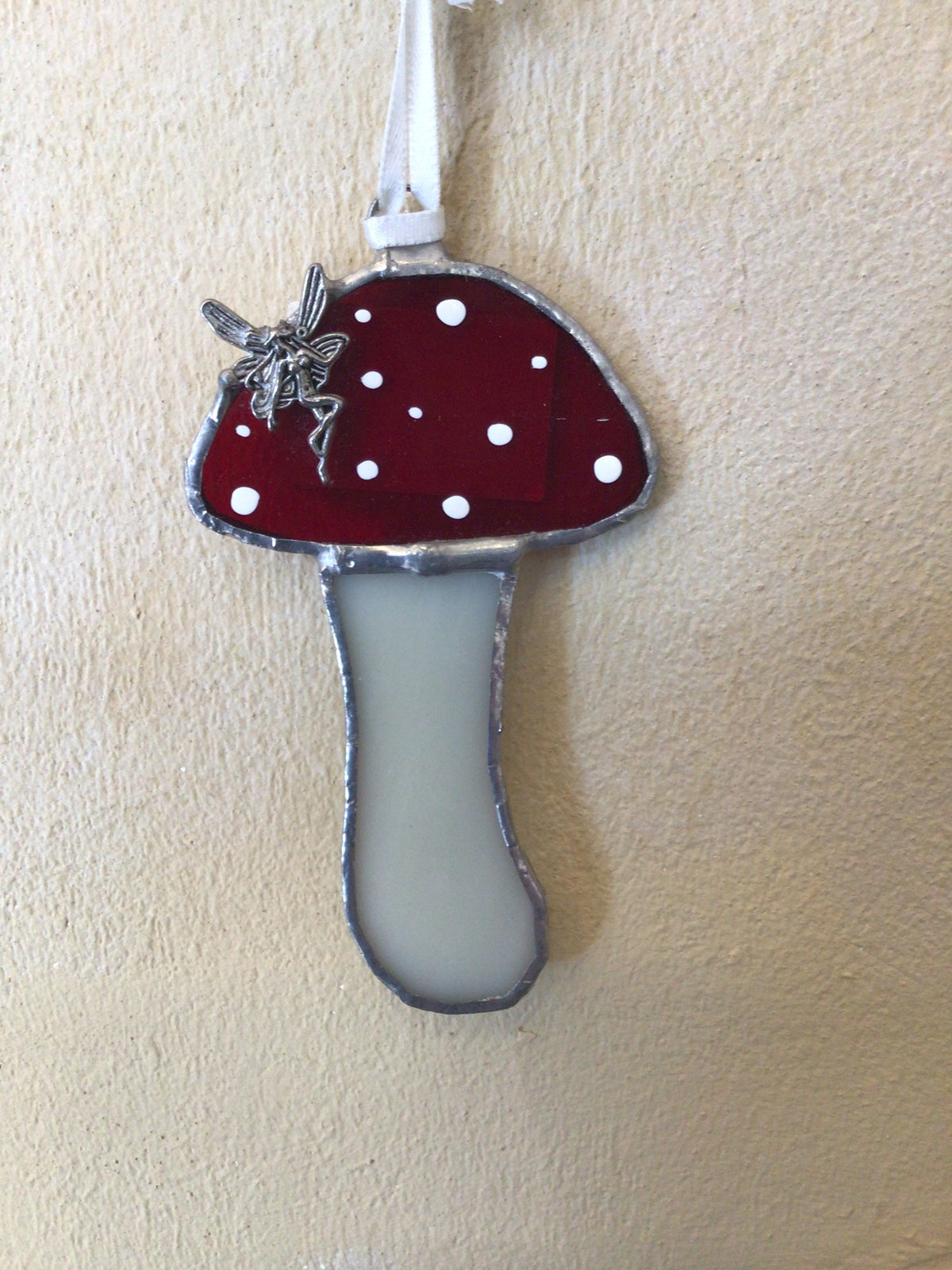 Glass toadstool