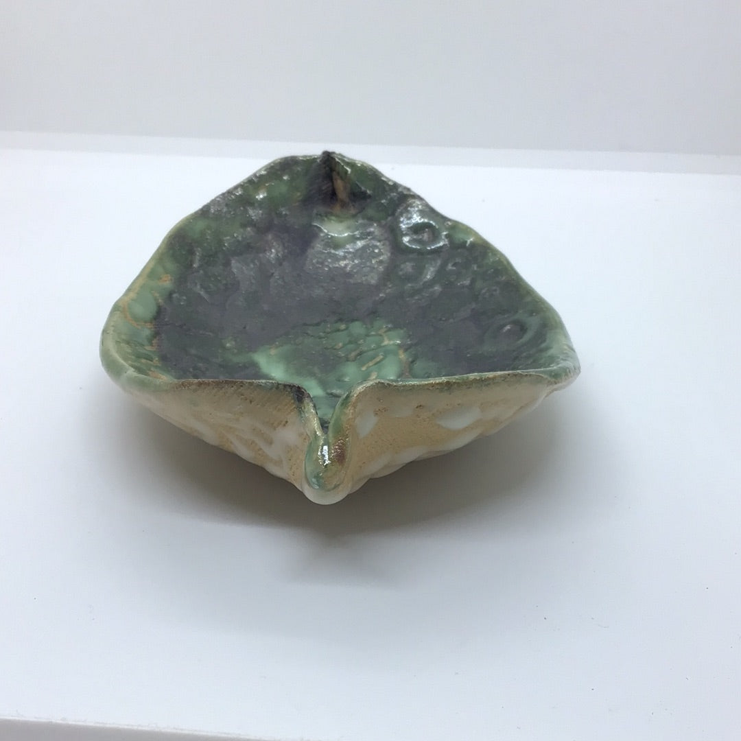 Ceramic Leaf Bowl Medium